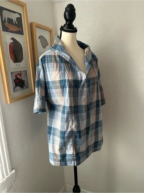 Lintico Women’s Blue and Cream Plaid Short-Sleeve Shirt